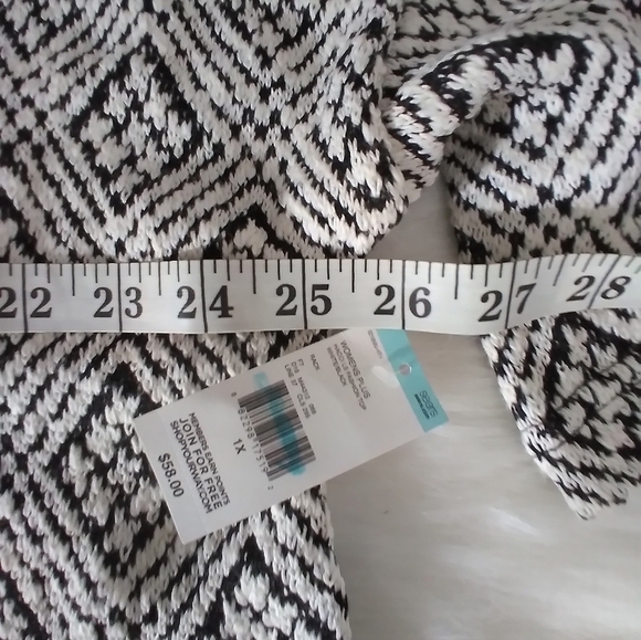 NWT Simply Emma sweater - Picture 2 of 9